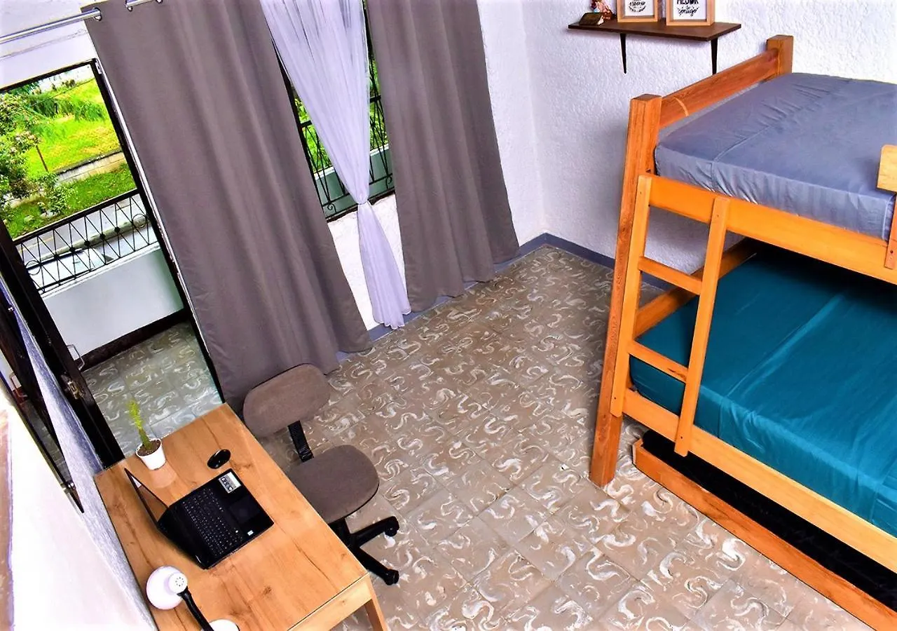 Villa Casangel Hogar Familiar En Sector Exclusivo Cerca Al Aeropuerto Local Frente Al Poblado Medellín Ferienhaus