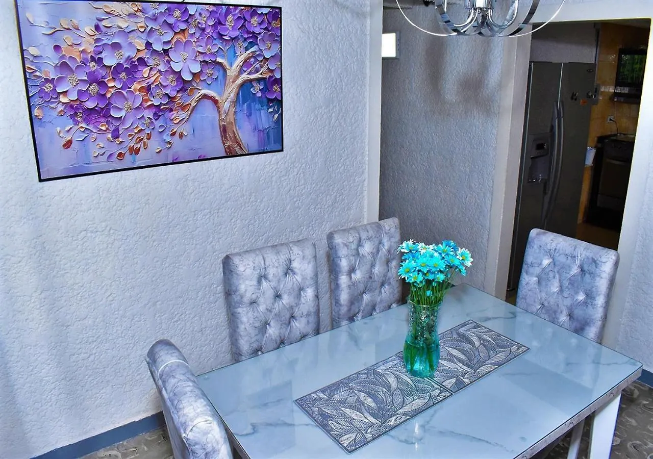 Ferienhaus Villa Casangel Hogar Familiar En Sector Exclusivo Cerca Al Aeropuerto Local Frente Al Poblado Medellín Kolumbien
